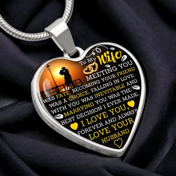 7 Valentine Luxury Graphic Heart Necklace Design With Canva Edit!