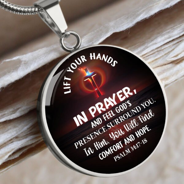 10 Valentine Luxury Graphic Circle Necklace Design With Canva Edit! - Image 6